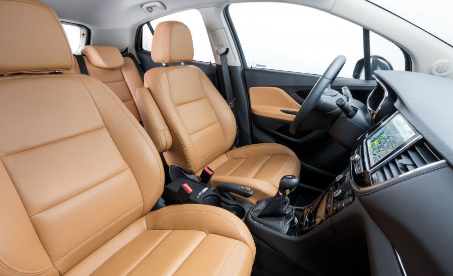 Интерьер Opel Mokka X 2016 года  (фото 1 из 48)